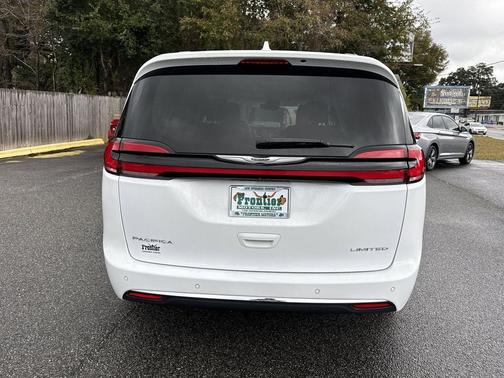 2022 Chrysler Pacifica Limited