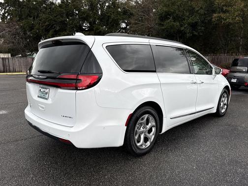 2022 Chrysler Pacifica Limited