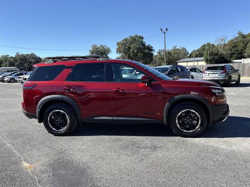 2024 Nissan Pathfinder Rock Creek 4WD