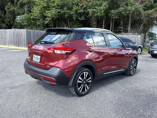 2019 Nissan Kicks SR