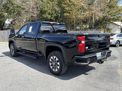 2024 Chevrolet Silverado 2500 Custom