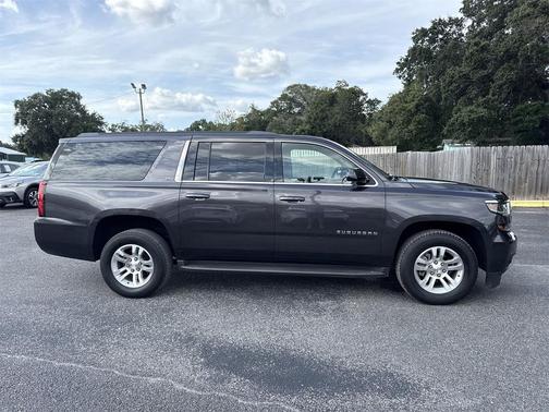 2018 Chevrolet Suburban LT