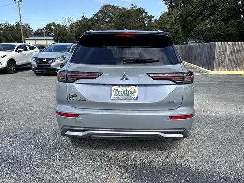 2025 Mitsubishi Outlander SEL 2.5 2WD