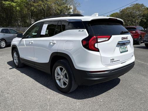 2023 GMC Terrain SLE