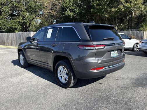 2024 Jeep Grand Cherokee Laredo