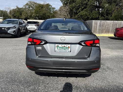 2025 Nissan Versa 1.6 SV