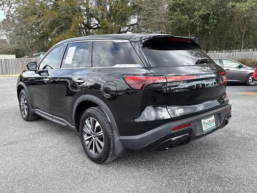 2023 INFINITI QX60 Pure