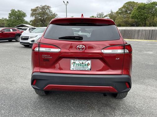2022 Toyota Corolla Cross LE