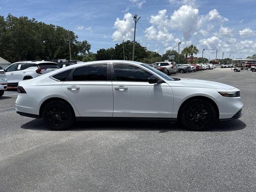 Platinum White Pearl 2025 Honda Accord LX 1.5T