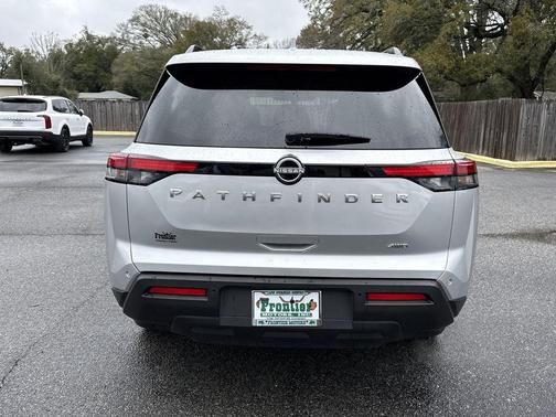 2025 Nissan Pathfinder SV 4WD