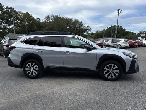 Ice Silver Metallic 2025 Subaru Outback Premium