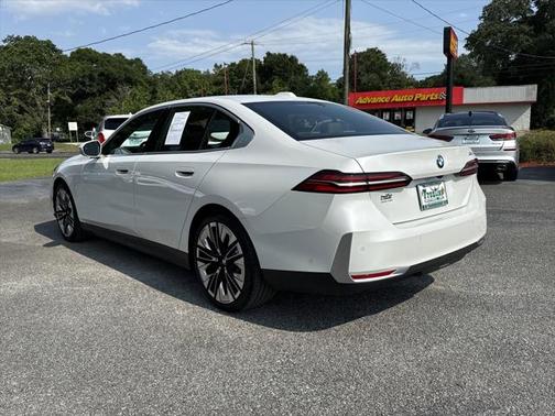 2024 BMW 530 i