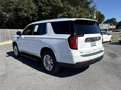 2021 GMC Yukon SLT