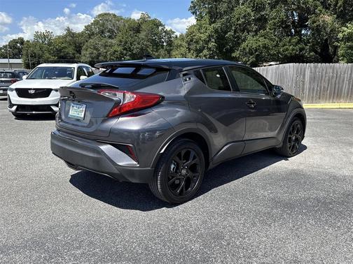 2021 Toyota C-HR LE