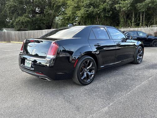 2021 Chrysler 300 S