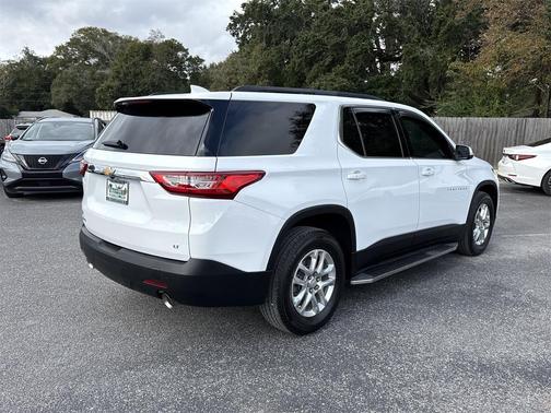 2021 Chevrolet Traverse LT Cloth
