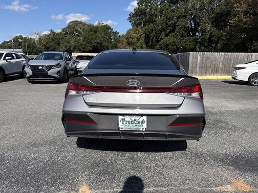 2025 Hyundai ELANTRA Sport