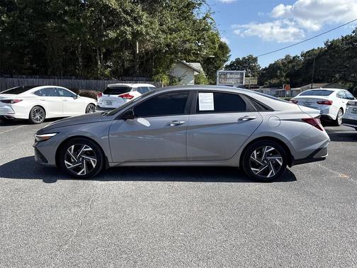 2025 Hyundai ELANTRA Sport