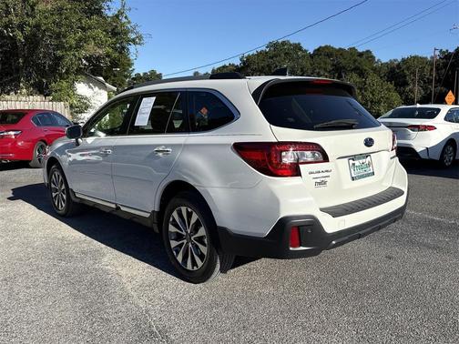 2019 Subaru Outback 2.5i Touring