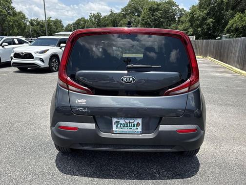 Gravity Gray 2021 Kia Soul LX