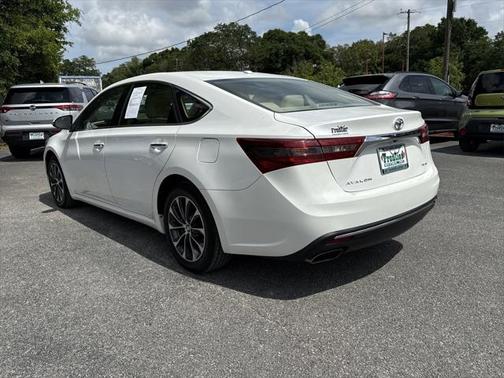 2016 Toyota Avalon XLE