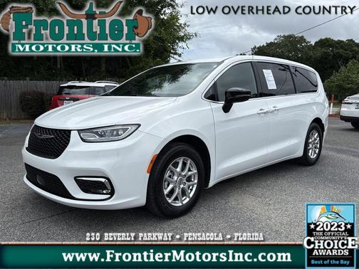 Bright White Clearcoat 2025 Chrysler Pacifica L