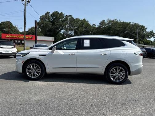 2023 Buick Enclave Essence FWD