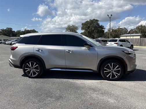 2023 INFINITI QX60 SENSORY