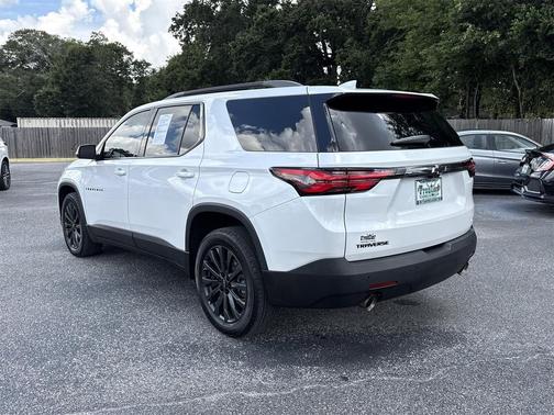 2022 Chevrolet Traverse RS