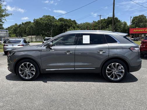 Asher Gray Metallic Clearcoat 2022 Lincoln Nautilus Reserve