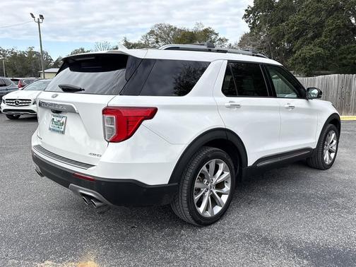 2022 Ford Explorer Platinum