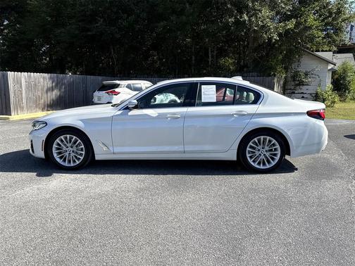 2022 BMW 530 i xDrive