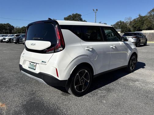 2023 Kia Soul EX