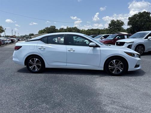 2022 Nissan Sentra SV