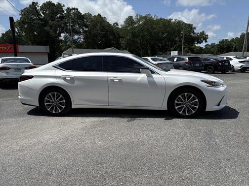 2023 Lexus ES 350 Base