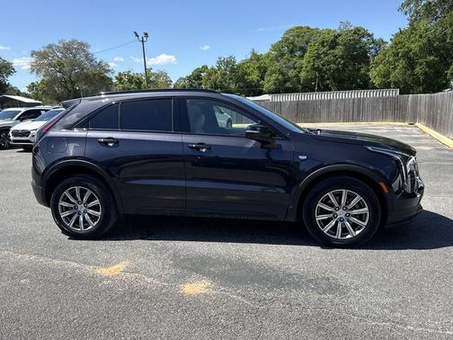 2022 Cadillac XT4 Sport