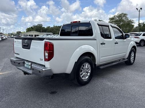 Glacier White 2016 Nissan Frontier SV