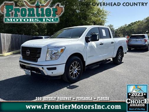 2023 Nissan Titan SV