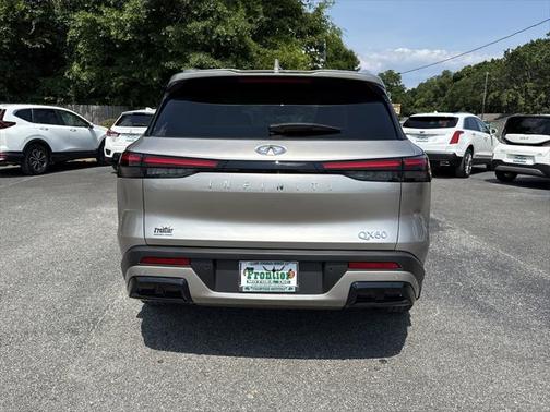 2024 INFINITI QX60 Luxe