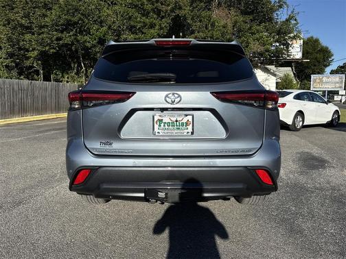 2022 Toyota Highlander Limited