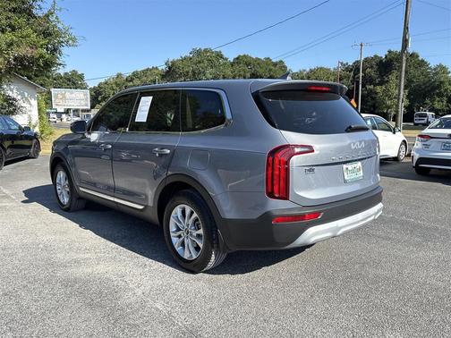2022 Kia Telluride LX