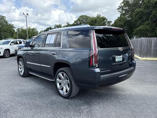 2020 Cadillac Escalade Luxury