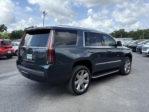 2020 Cadillac Escalade Luxury