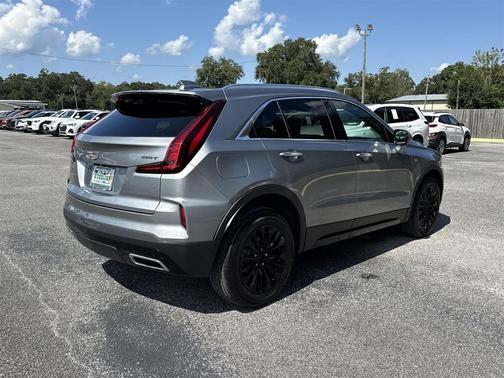 2024 Cadillac XT4 Premium Luxury