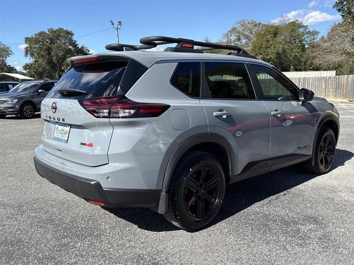 2025 Nissan Rogue Rock Creek