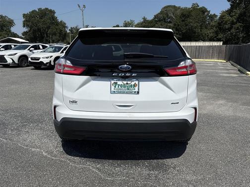 2023 Ford Edge SE