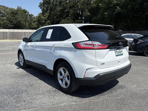 2023 Ford Edge SE
