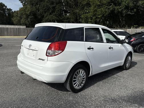 2004 Toyota Matrix Base