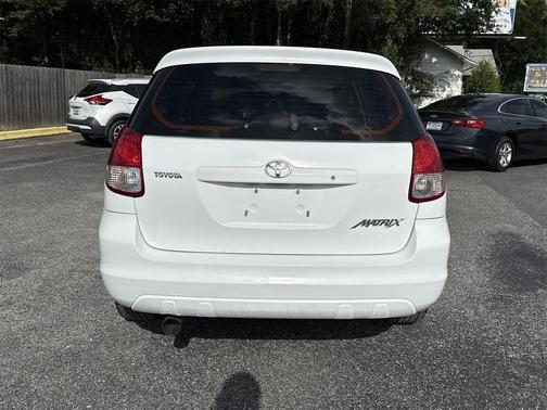 2004 Toyota Matrix Base