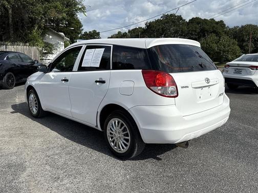 2004 Toyota Matrix Base
